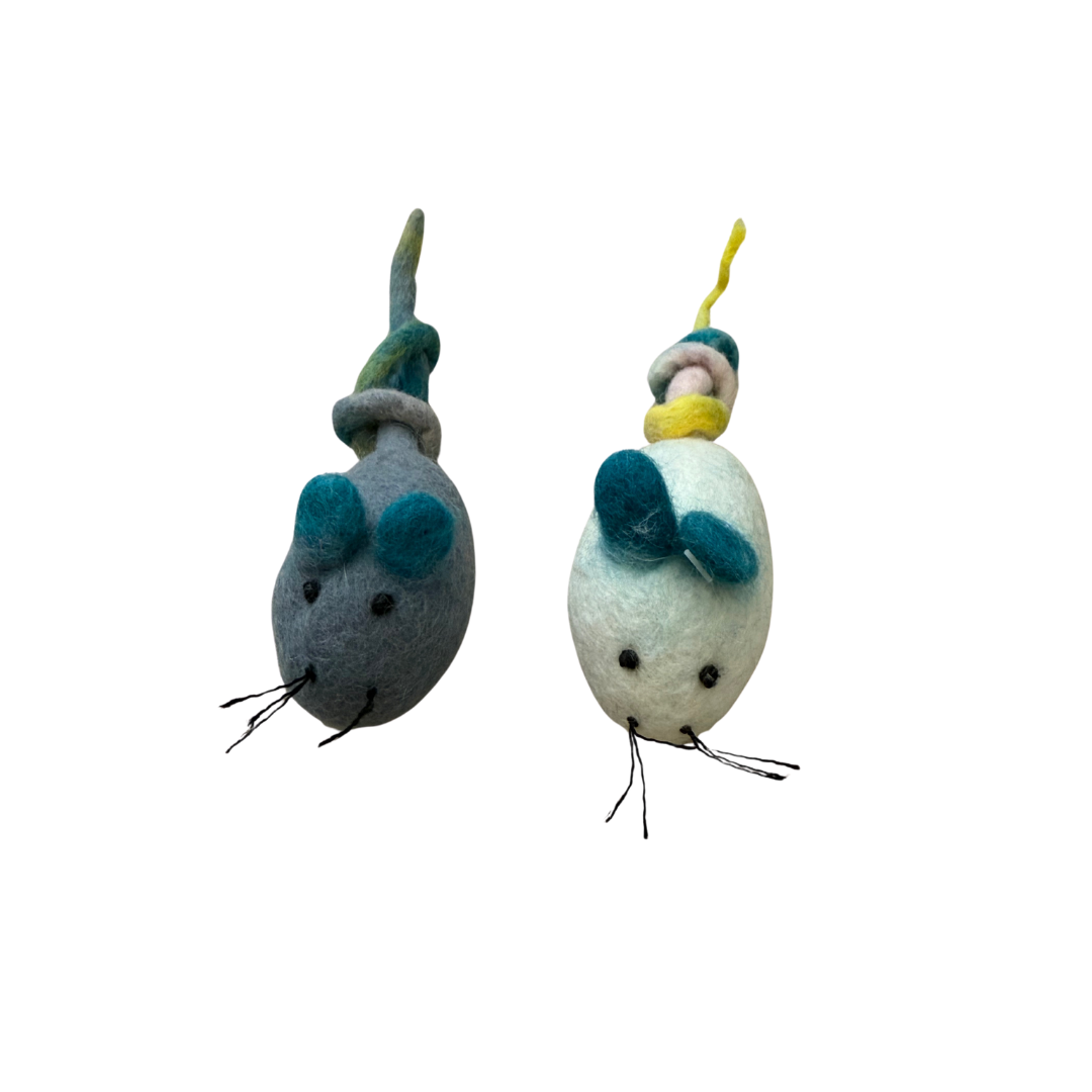 Wool Felt Mouse with 35 Long Tail Cat Toy (White/Grey)