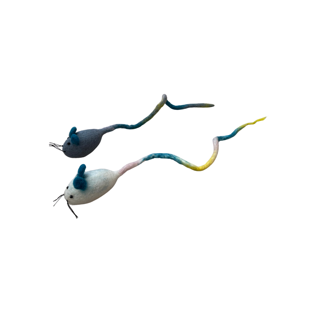 Wool Felt Mouse with 35 Long Tail Cat Toy (White/Grey)