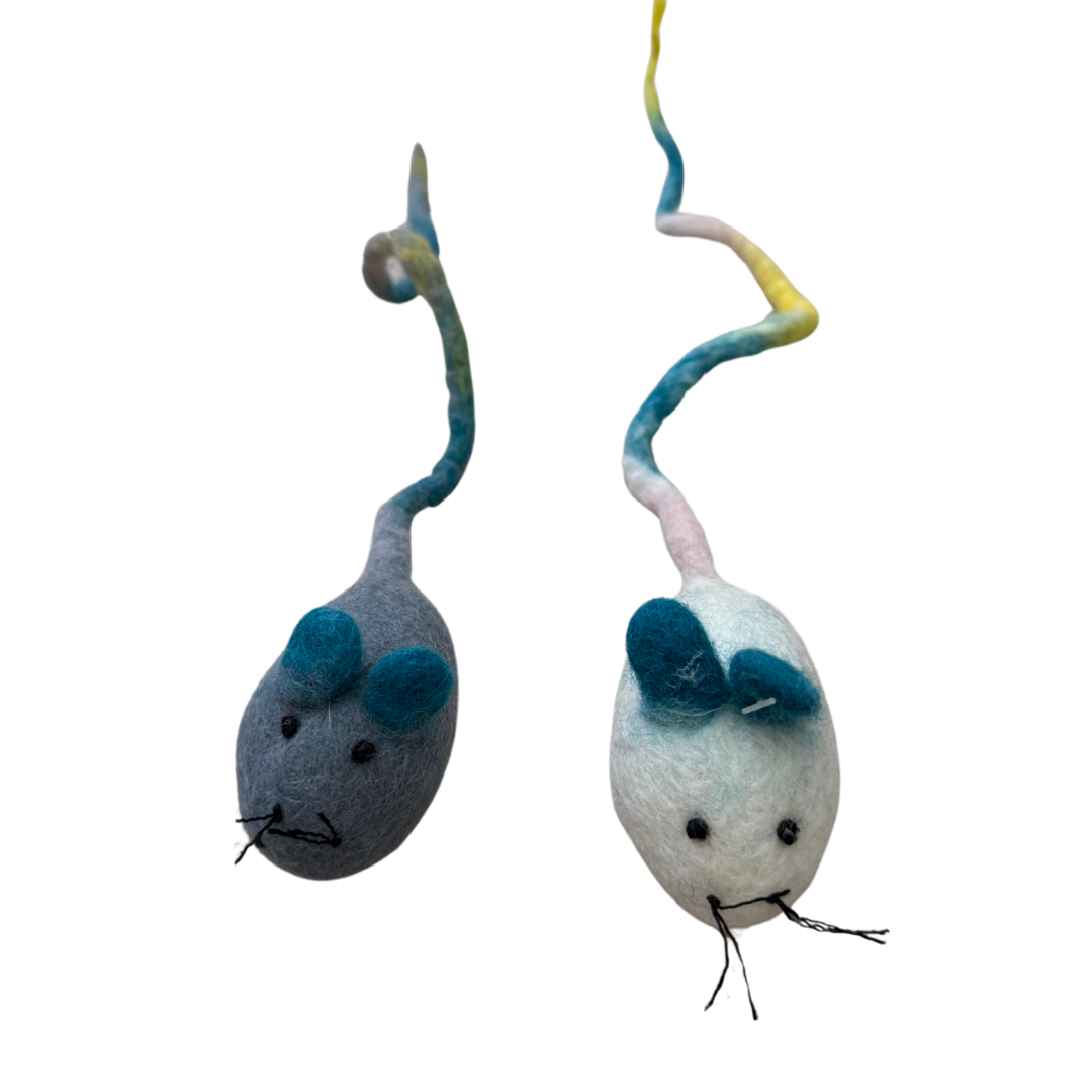 Wool Felt Mouse with 35 Long Tail Cat Toy (White/Grey)